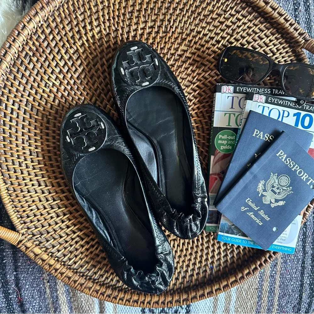 Tory Burch Black Leather Stitch Accent Ballet Patent Leather Flats Size 6.5